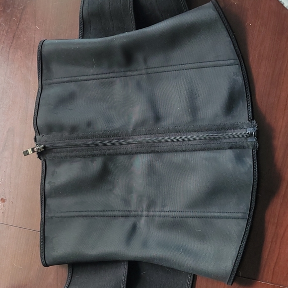 Black Waist Trainer Size M/L - Picture 2 of 3